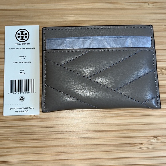 New Tory Burch Kira Chevron Card Case quilted lambskin leather, gold-ton… - Picture 10 of 10